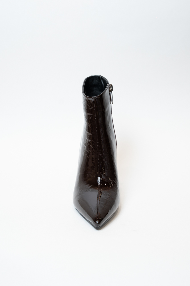 Ботинки женские, арт P113-350/729NP, натуральная лакированная кожа, цвет кор.