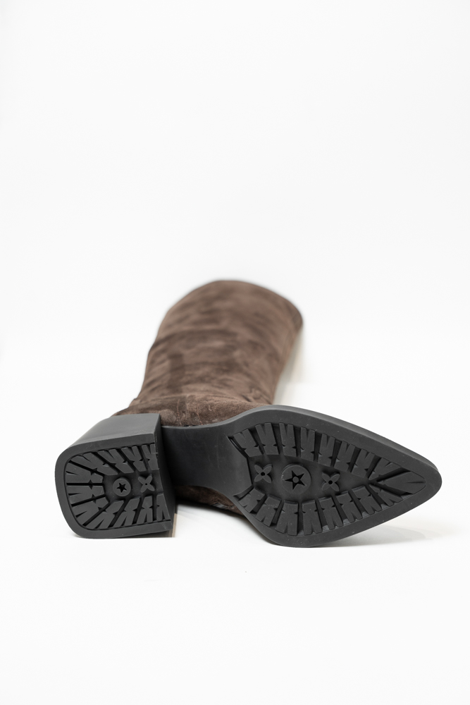 Сапоги женские, арт P113-127/638YF, натуральная замша, цвет кор.