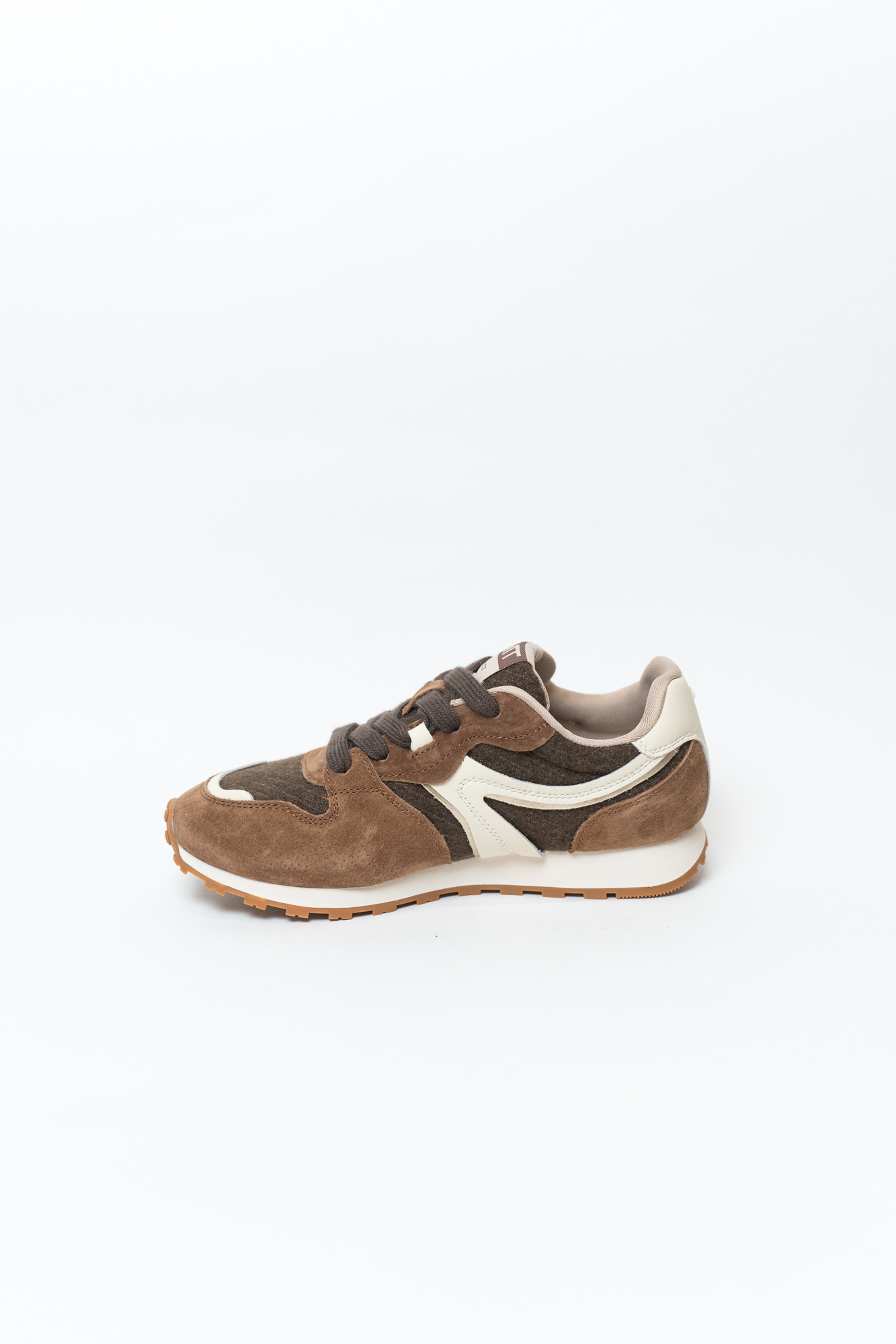 Кроссовки женские, арт 2306-3-K, натуральная замша, цвет кор.