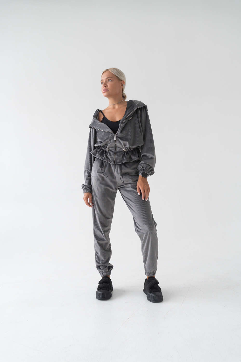 Кроссовки женские, арт 379M-H , мех искусственный, цвет черн.