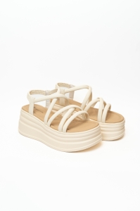 Босоножки на платформе