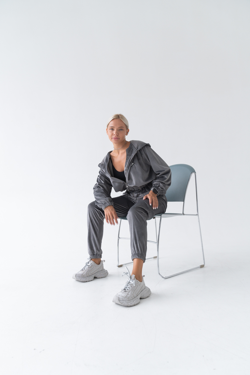 Кроссовки женские, арт 610-1, натуральная кожа, цвет сер.