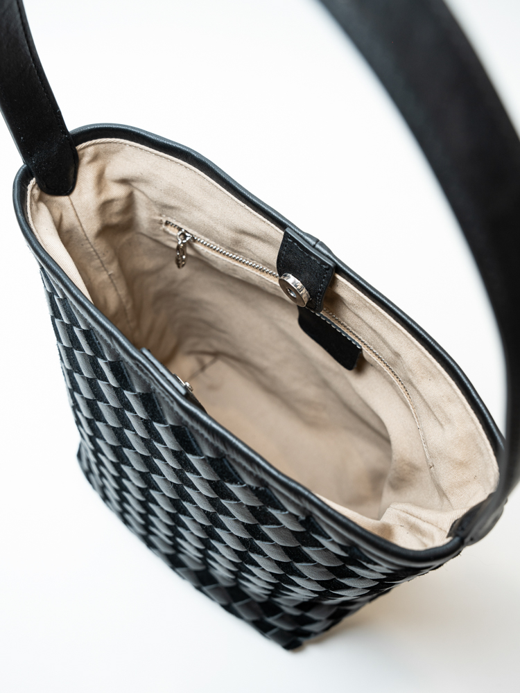 Сумка женская, арт 381, натуральная кожа, цвет черн.