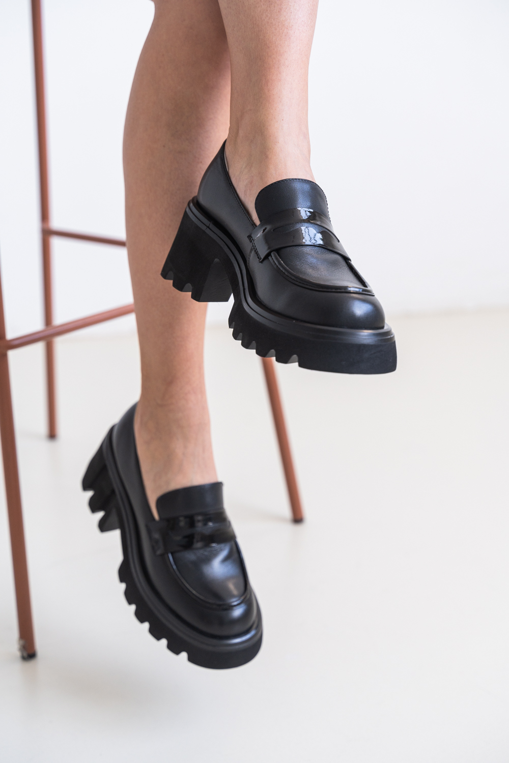 Туфли женские, арт DD847-01A-NP332, натуральная кожа, цвет черн.