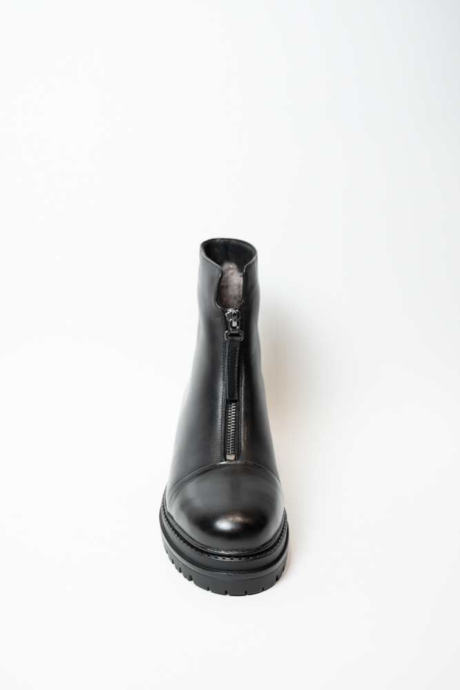 Ботинки женские, арт 18A228-L83M-M16, натуральная кожа, цвет черн.