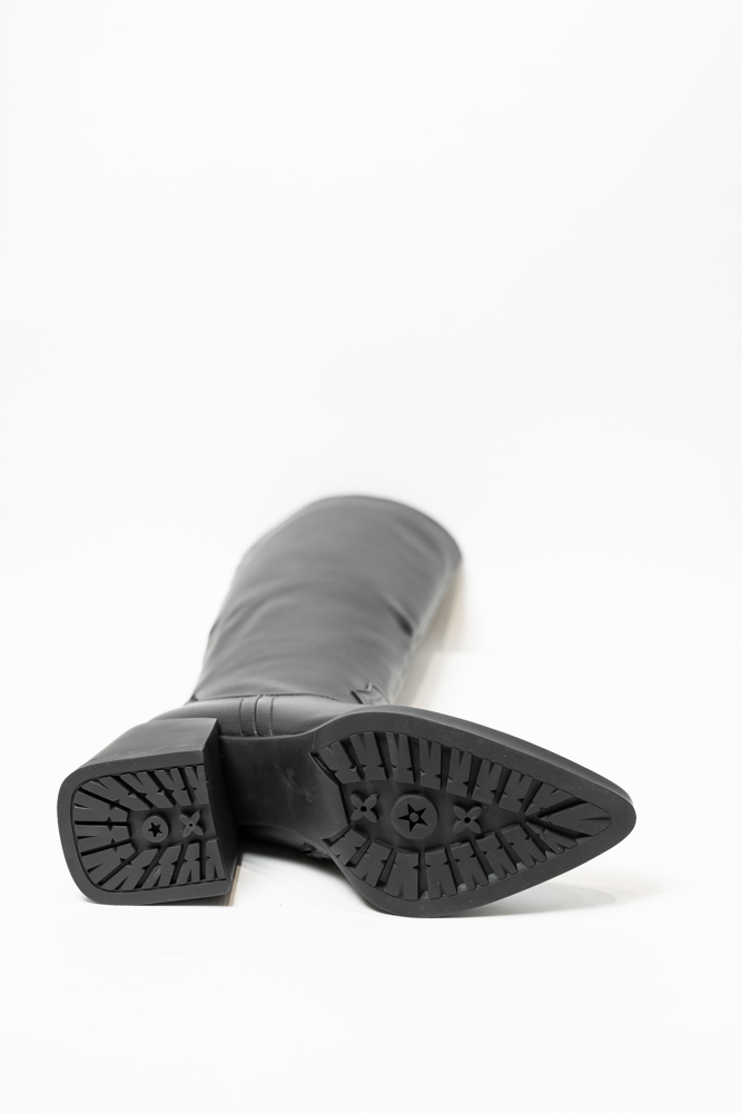 Сапоги женские, арт P113-127/706NP, натуральная кожа, цвет черн.