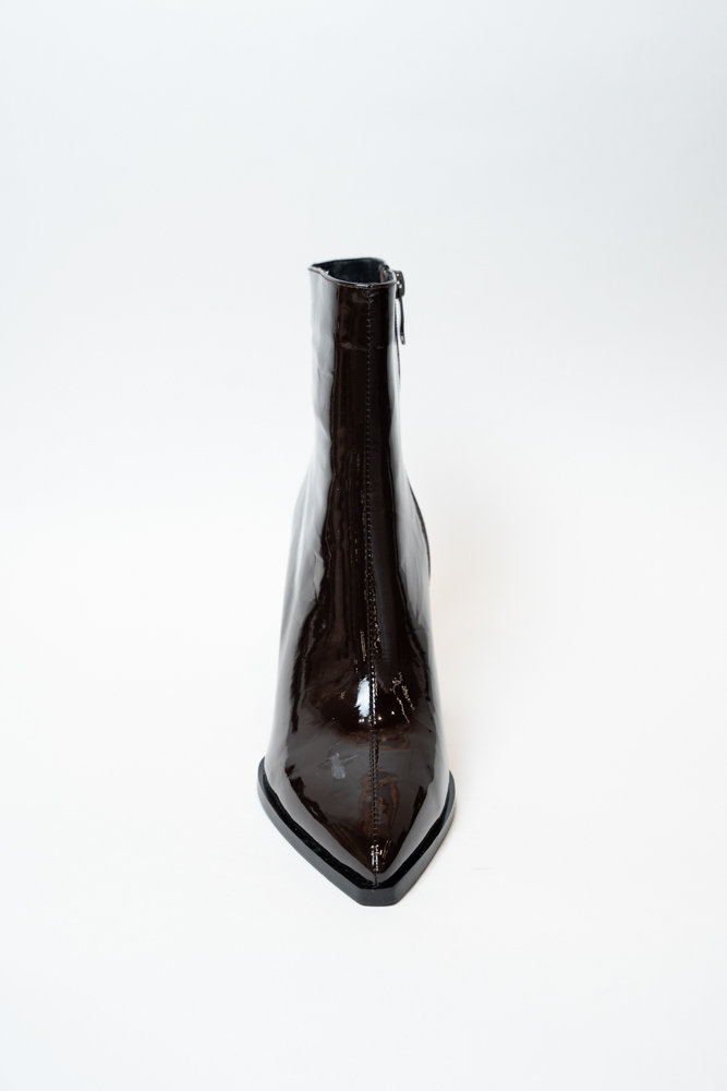 Ботинки женские, арт P111-602/729NP, натуральная лакированная кожа, цвет кор.