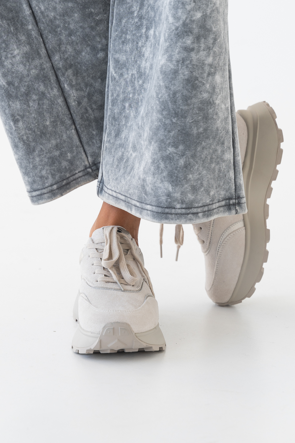 Кроссовки женские, арт K-YD-10005-3,натуральная замша, цвет сер.