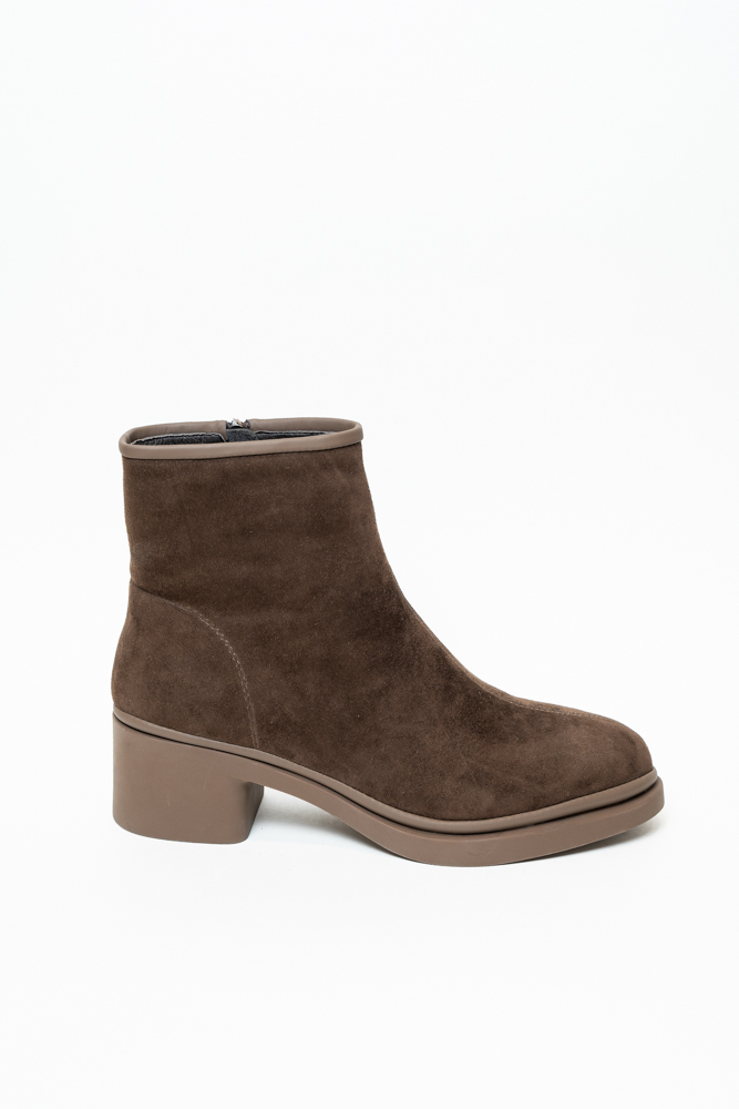 Ботинки женские, арт K76-633-1NM, натуральная замша, цвет кор.