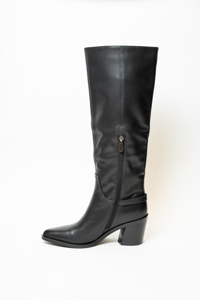 Сапоги женские, арт 05-S1419Y-L3307R-1, натуральная кожа, цвет черн.