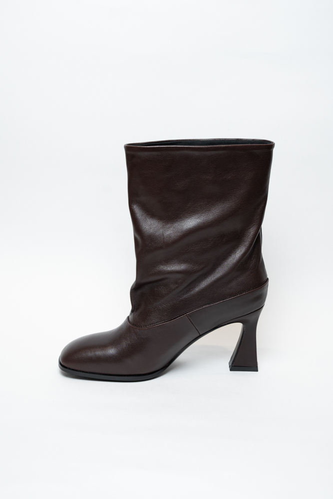 Ботинки женские, арт A3939-01-F943, натуральная кожа, цвет кор.