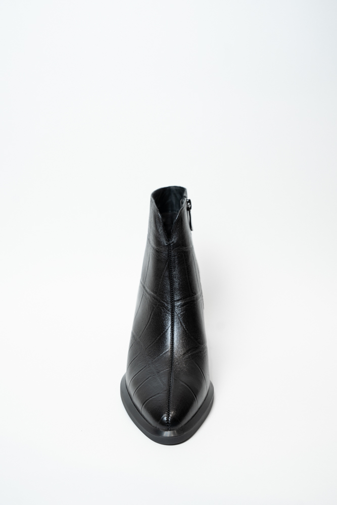Ботинки женские, арт Y6636N858-Y471AR, натуральная кожа, цвет черн.