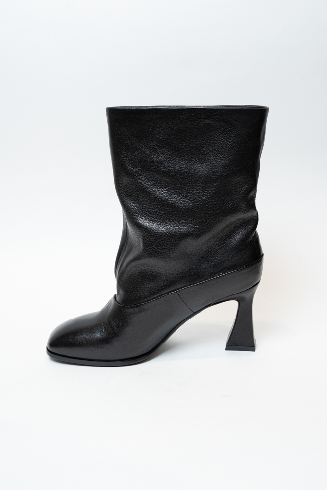 Ботинки женские, арт A3939-01-F932, натуральная кожа, цвет черн.