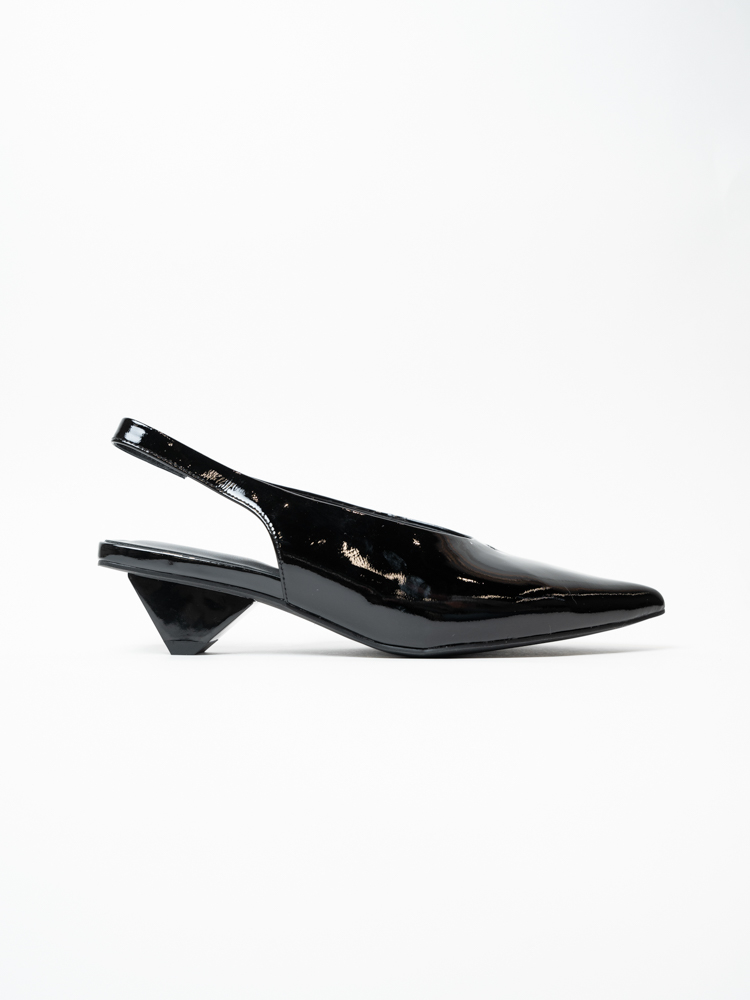 Босоножки женские, арт 312-486, натуральная лакированная кожа, цвет черн.