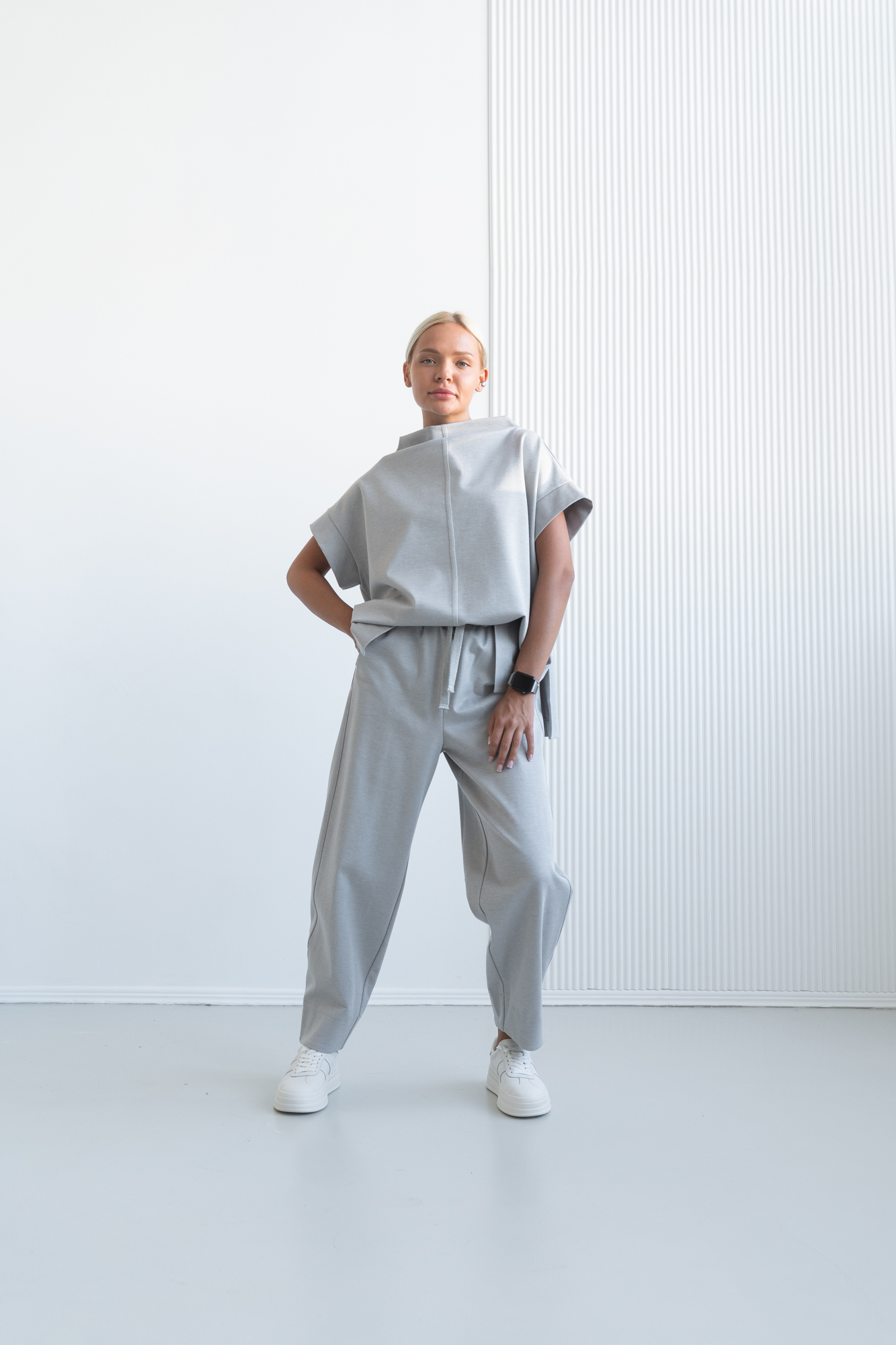 Кроссовки женские, арт 5501-B,натуральная кожа, цвет бел.