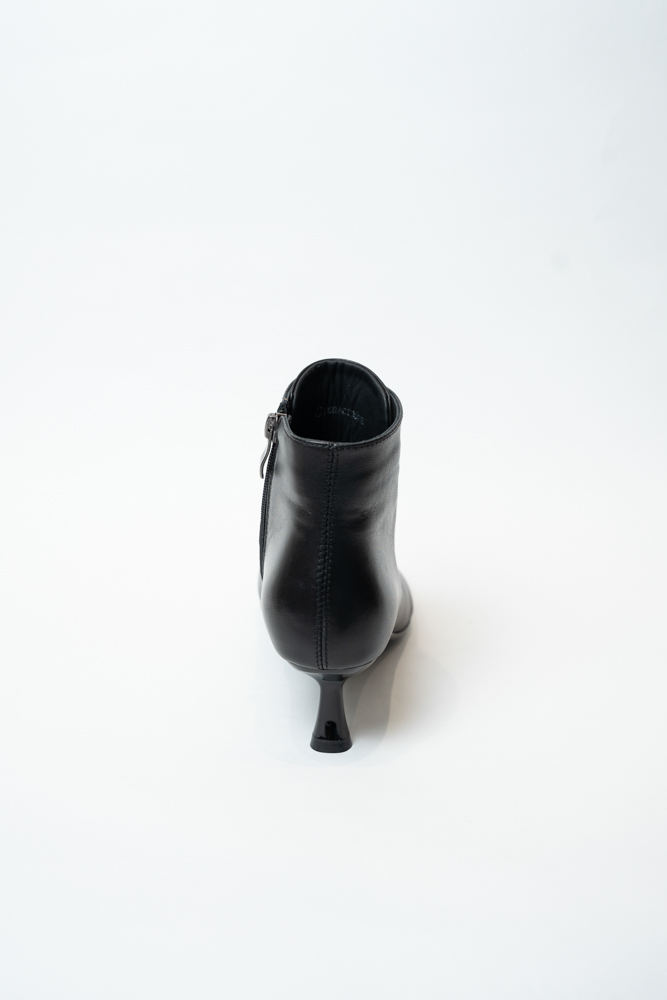Ботинки женские, арт JA594-H1868-P1706, натуральная кожа, цвет черн.