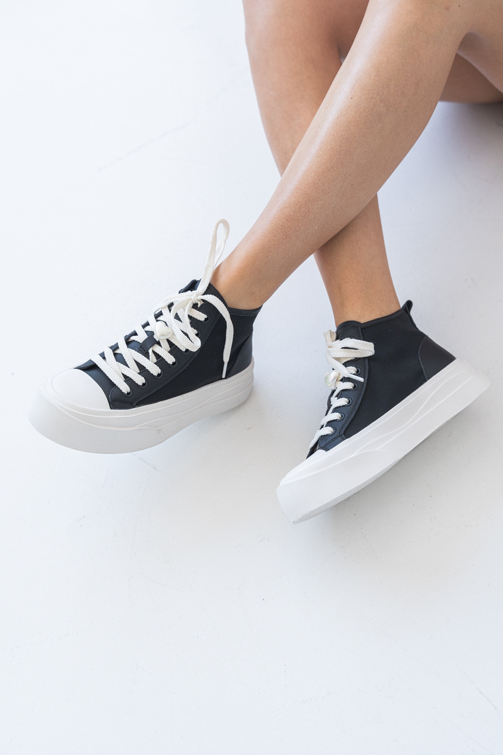 Кроссовки женские, арт 1710-1-H, натуральная кожа/текстиль, цвет черн.