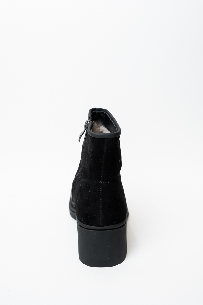 Ботинки женские, арт K76-633-2NM, натуральная замша, цвет черн.