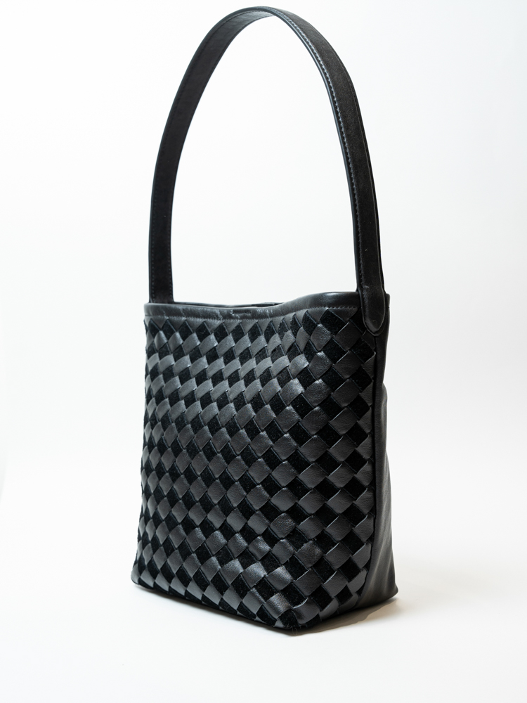 Сумка женская, арт 381, натуральная кожа, цвет черн.