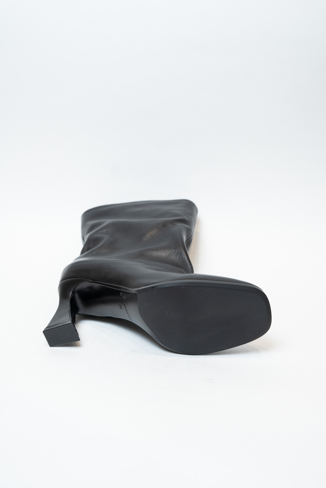 Ботинки женские, арт A3939-01-F932, натуральная кожа, цвет черн.