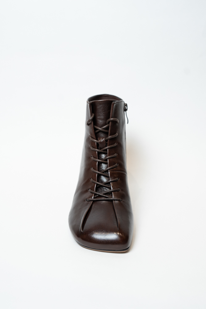 Ботинки женские, арт JA594-H1868-P1656, натуральная кожа, цвет кор.