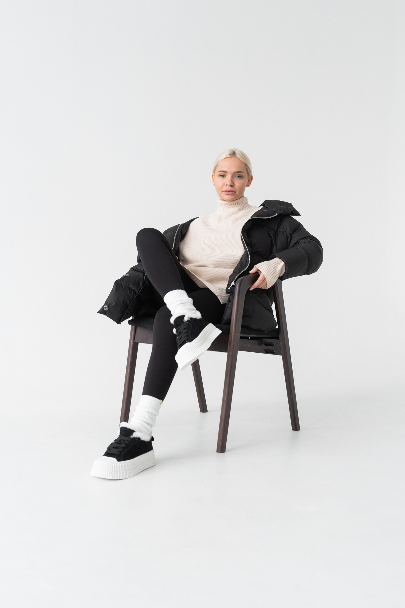 Кроссовки женские, арт Z6670-1M , натуральная замша, цвет черн.