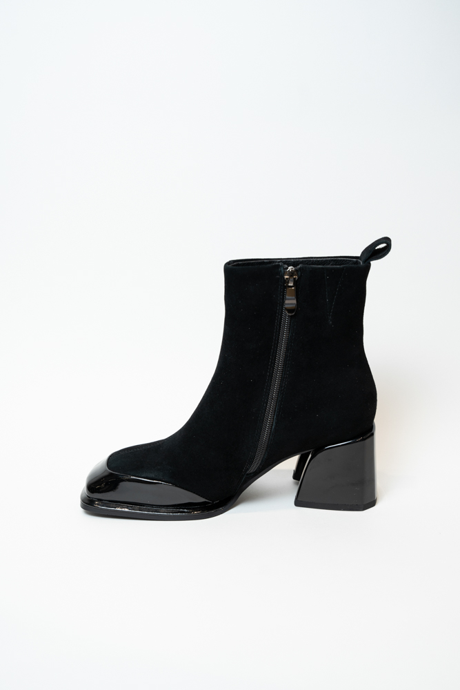 Ботинки женские, арт TP113-255/TP25, натуральная замша, цвет черн.