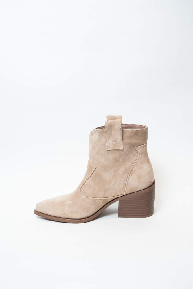 Ботинки женские, арт P113-56-1/961YF, натуральная замша, цвет беж.