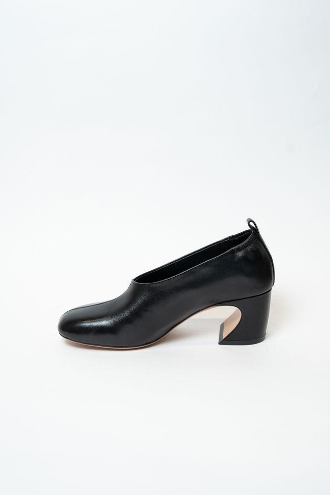 Кроссовки женские, арт T8834-6-Y1, натуральная кожа, цвет черн.