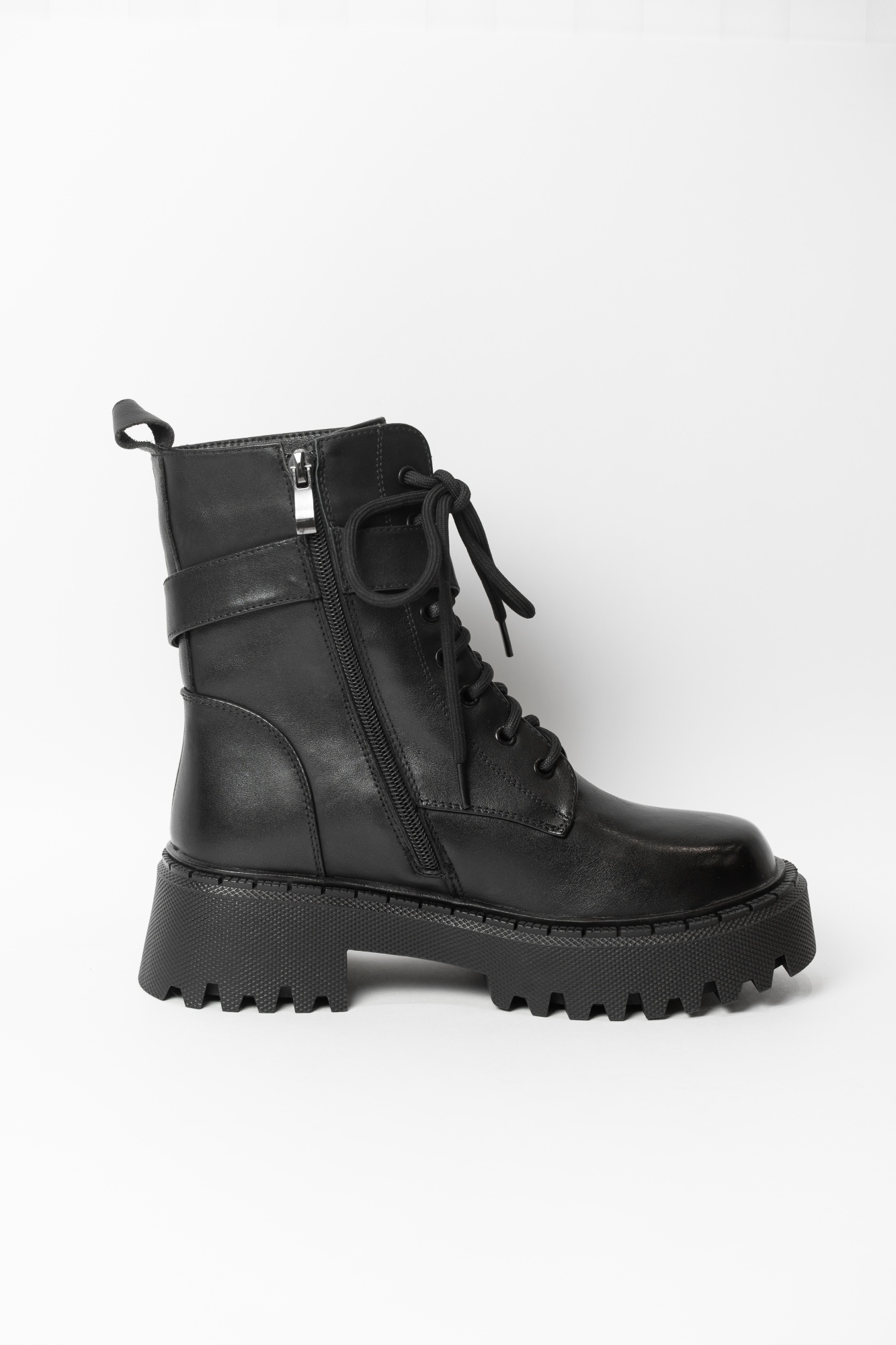 Ботинки женские, арт ZPF4684-Q272ZM, натуральная кожа, цвет черн.