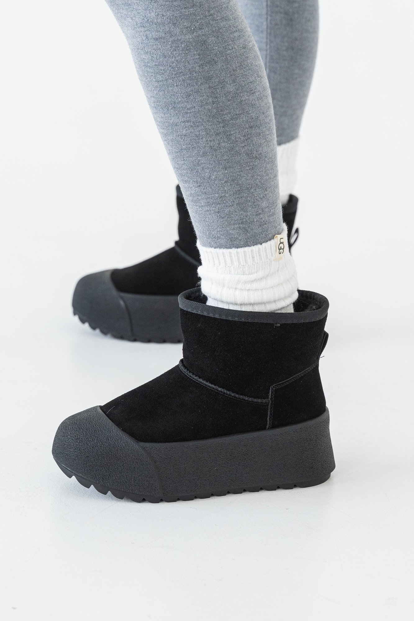 Ботинки женские, арт LO-709-1, натуральная замша, цвет черн. Ботинки женские, арт LO-709-1, натуральная замша, цвет черн.